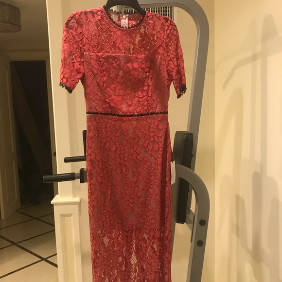 Alexis Dresses & Skirts - Alexis coral lace dress midi length fitted